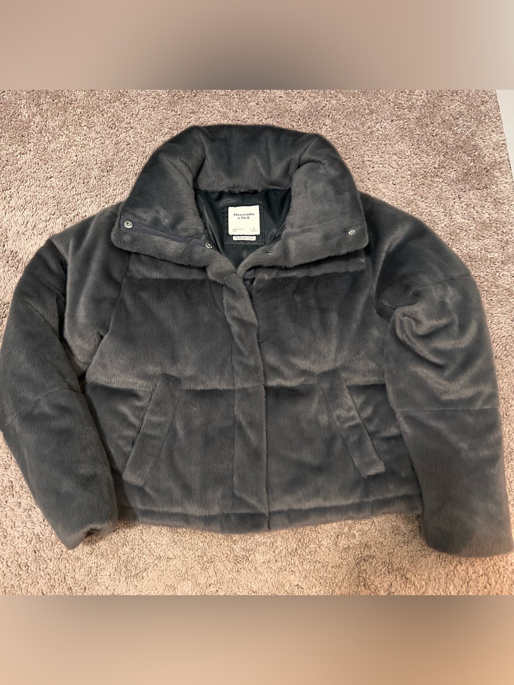 Abercrombie & Fitch Faux Fur Mini Puffer Jacket Gray size small